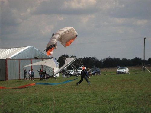 PARADROP CIRCUS 8 NOV 003.jpg