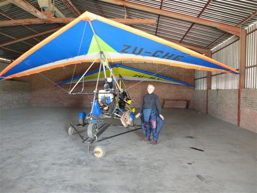 Blue Max se aerie veilig op Beginsel na die trip.JPG