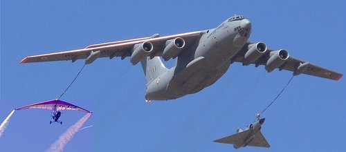 Slabfish refuelling in flight.jpg
